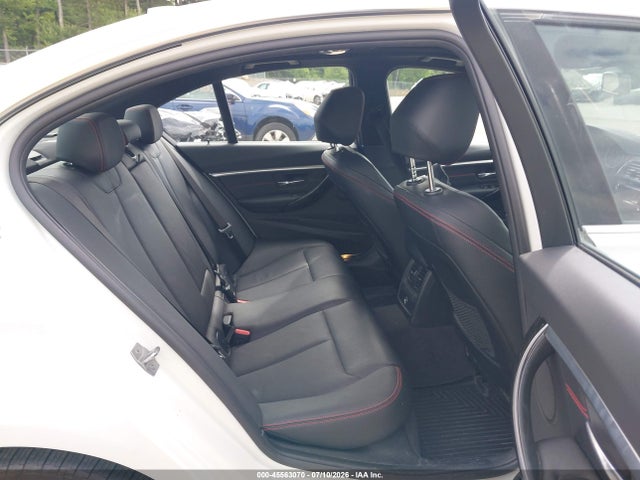 BMW 330i Xdrive 2018 WBA8D9C56JA607550 Image 8