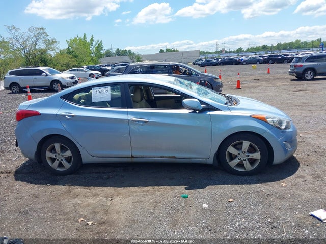 Продажа на аукционе авто 2013 Hyundai Elantra Gls, vin: KMHDH4AE8DU492654, номер лота: 45563075