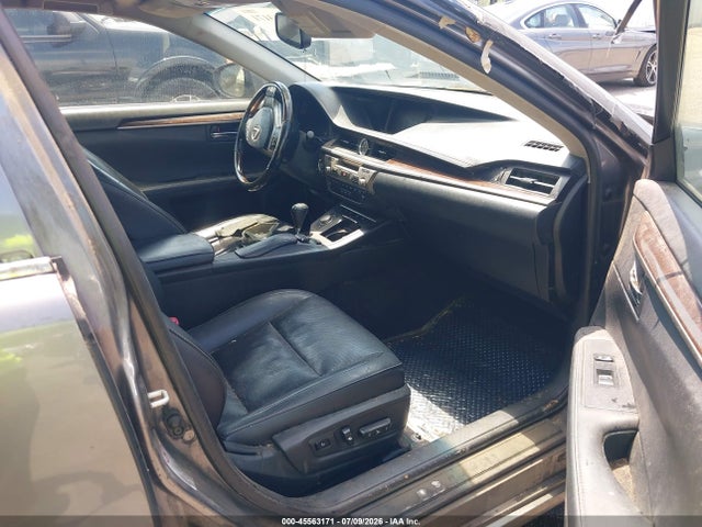 45563171 :رقم المزاد ، JTHBK1GG0F2195427 vin ، 2015 Lexus Es 350 مزاد بيع