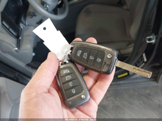 5NPLL4AG7MH049244 Hyundai ELANTRA SE