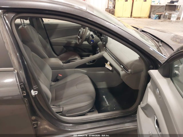5NPLL4AG7MH049244 Hyundai ELANTRA SE