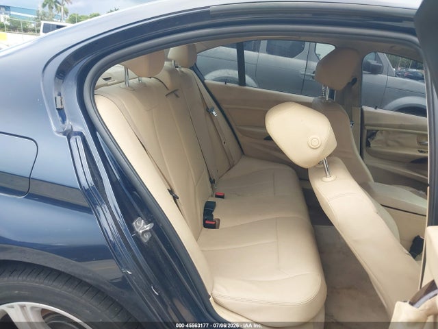 45563177 :رقم المزاد ، WBA3B1C52DK128493 vin ، 2013 Bmw 320i مزاد بيع