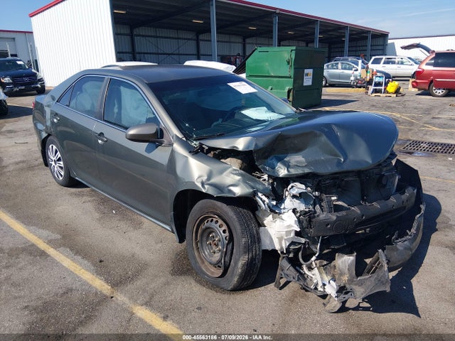 2013 Toyota Camry Le მანქანა იყიდება აუქციონზე, vin: 4T1BF1FK1DU675324, აუქციონის ნომერი: 45563186
