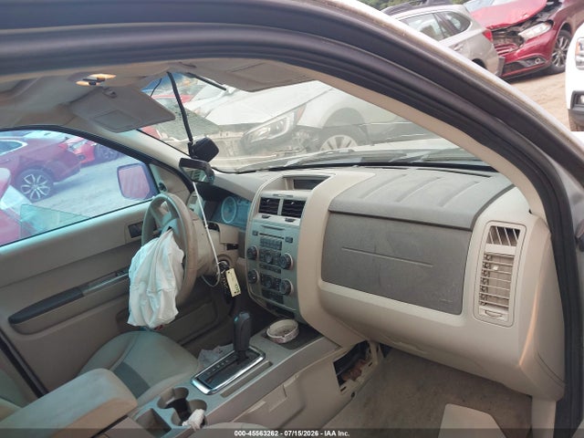 2008 Ford Escape Xlt მანქანა იყიდება აუქციონზე, vin: 1FMCU93168KA63755, აუქციონის ნომერი: 45563262
