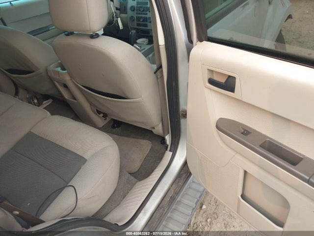 2008 Ford Escape Xlt მანქანა იყიდება აუქციონზე, vin: 1FMCU93168KA63755, აუქციონის ნომერი: 45563262