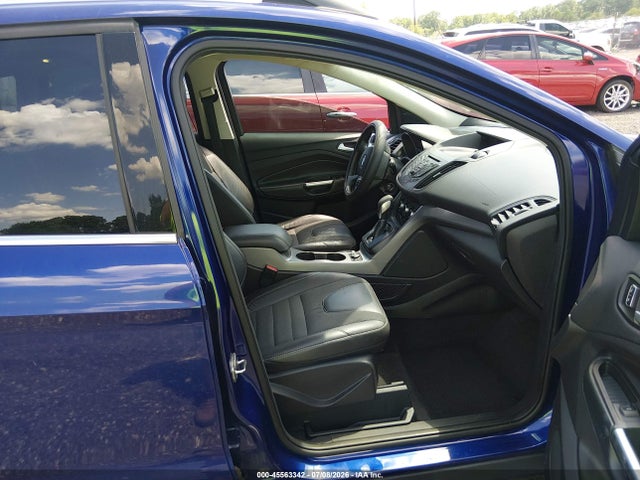 Продажа на аукционе авто 2016 Ford Escape Se, vin: 1FMCU0GX5GUB05717, номер лота: 45563342