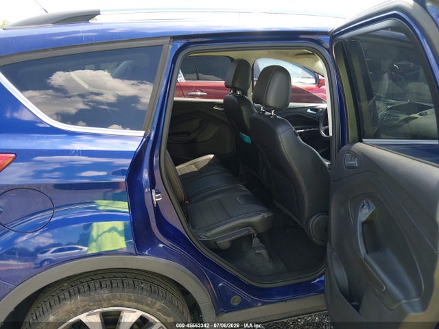 Продажа на аукционе авто 2016 Ford Escape Se, vin: 1FMCU0GX5GUB05717, номер лота: 45563342