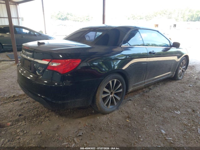 2013 Chrysler 200 S მანქანა იყიდება აუქციონზე, vin: 1C3BCBGG1DN712125, აუქციონის ნომერი: 45563522