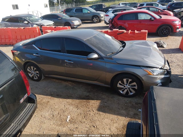 1N4BL4BVXLC181603 Nissan Altima S Fwd