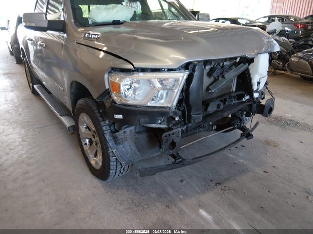 45563535 :رقم المزاد ، 1C6SRFFTXMN525652 vin ، 2021 Ram 1500 Big Horn  4x4 5'7 Box مزاد بيع
