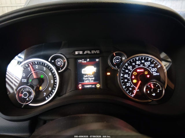 45563535 :رقم المزاد ، 1C6SRFFTXMN525652 vin ، 2021 Ram 1500 Big Horn  4x4 5'7 Box مزاد بيع
