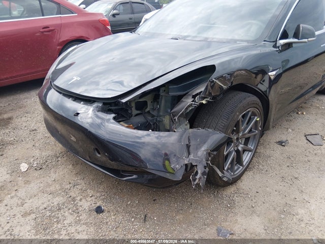 2018 Tesla Model 3 Long Range/performance მანქანა იყიდება აუქციონზე, vin: 5YJ3E1EB4JF098242, აუქციონის ნომერი: 45563547