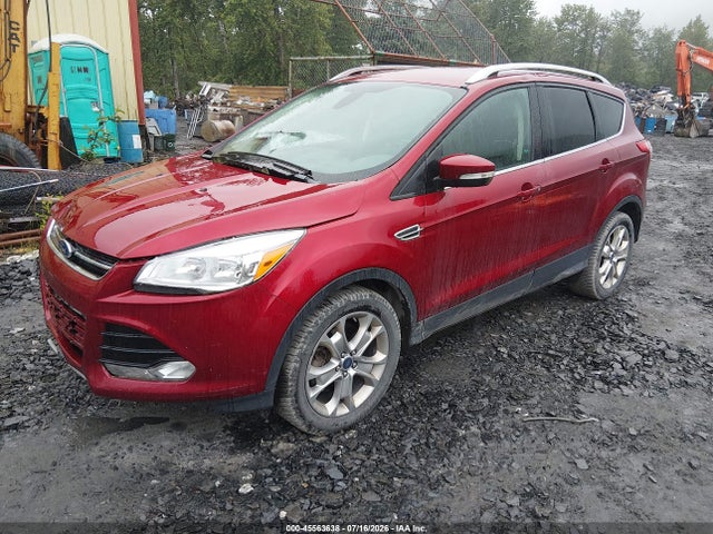 1FMCU9J9XGUC28895 Ford Escape Titanium