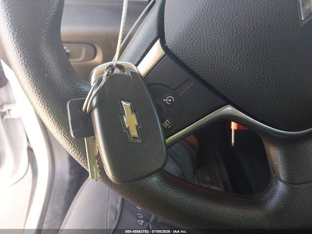 1GNERFKW8MJ137999 Chevrolet Traverse Fwd Ls