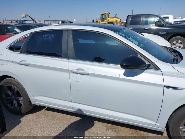 2019 Volkswagen Jetta 1.4t R-line/1.4t S/1.4t Se მანქანა იყიდება აუქციონზე, vin: 3VWC57BU0KM015988, აუქციონის ნომერი: 45563873