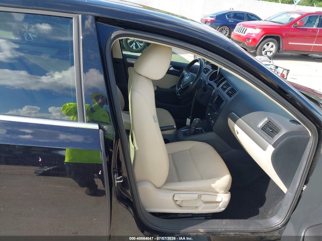 3VWDB7AJ8HM389651 Volkswagen Jetta 1.4t Se