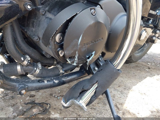 JH2RC5083RK200252 Honda Vt750 Cs