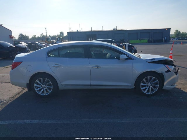 1G4GB5G3XGF118548 Buick Lacrosse Leather