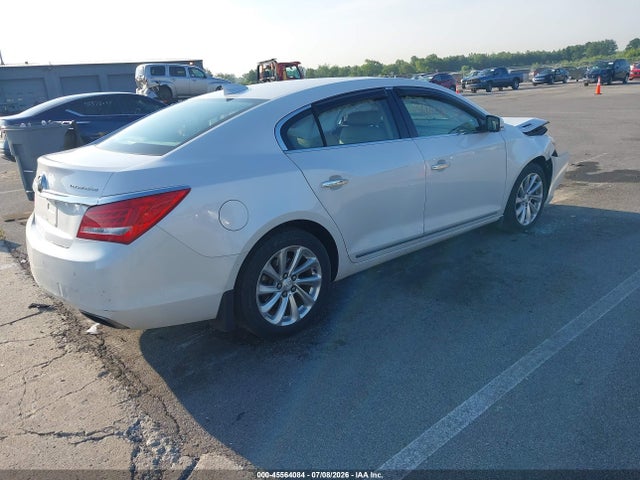 1G4GB5G3XGF118548 Buick Lacrosse Leather