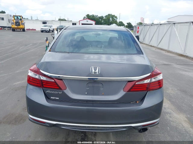 45564098 :رقم المزاد ، 1HGCR2F37HA222915 vin ، 2017 Honda Accord Lx مزاد بيع