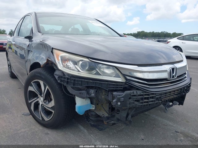 45564098 :رقم المزاد ، 1HGCR2F37HA222915 vin ، 2017 Honda Accord Lx مزاد بيع