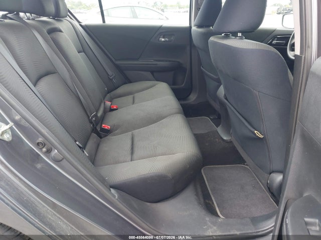 45564098 :رقم المزاد ، 1HGCR2F37HA222915 vin ، 2017 Honda Accord Lx مزاد بيع
