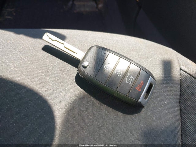 Продаж на аукціоні авто 2016 Kia Sorento 2.4l Lx, vin: 5XYPGDA30GG147045, номер лоту: 45564140