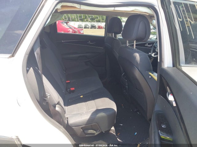 Продаж на аукціоні авто 2016 Kia Sorento 2.4l Lx, vin: 5XYPGDA30GG147045, номер лоту: 45564140