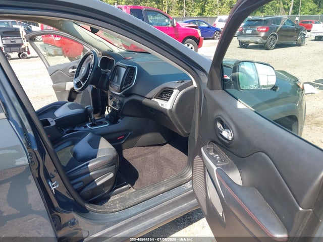 Продаж на аукціоні авто 2018 Jeep Cherokee Trailhawk 4x4, vin: 1C4PJMBX3JD582599, номер лоту: 45564154