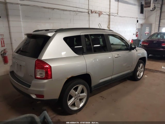 45564179 :رقم المزاد ، 1J4NF5FB7BD248052 vin ، 2011 Jeep Compass Limited مزاد بيع