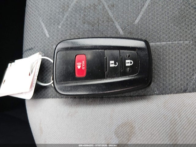 2T3P1RFV5MC244801 Toyota Rav4 Xle