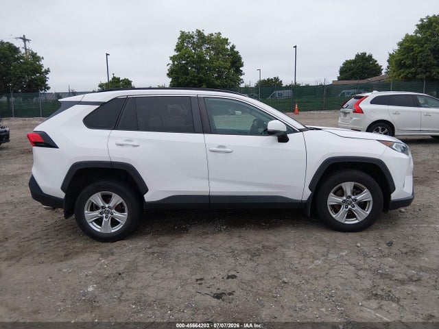 2T3P1RFV5MC244801 Toyota Rav4 Xle