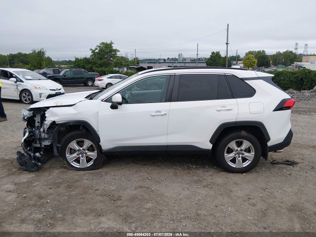 2T3P1RFV5MC244801 Toyota Rav4 Xle