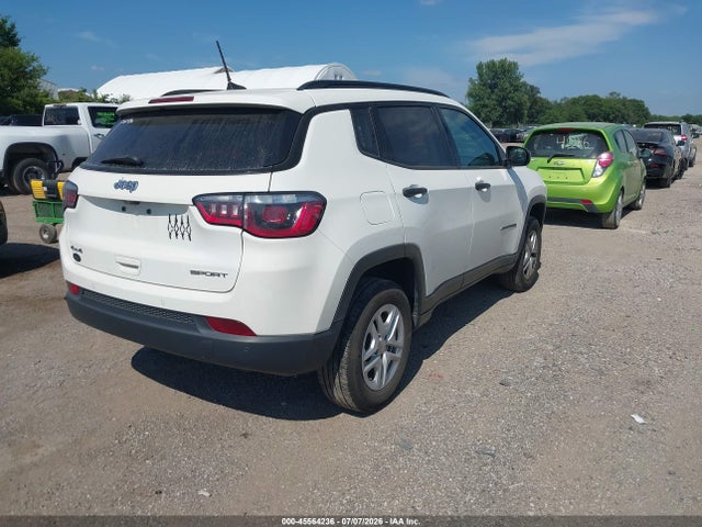 3C4NJDAB8JT201109 Jeep Compass Sport 4x4