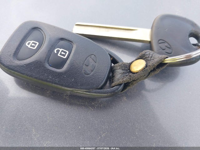 45564257 :رقم المزاد ، KMHCT4AE6FU885193 vin ، 2015 Hyundai Accent Gls مزاد بيع