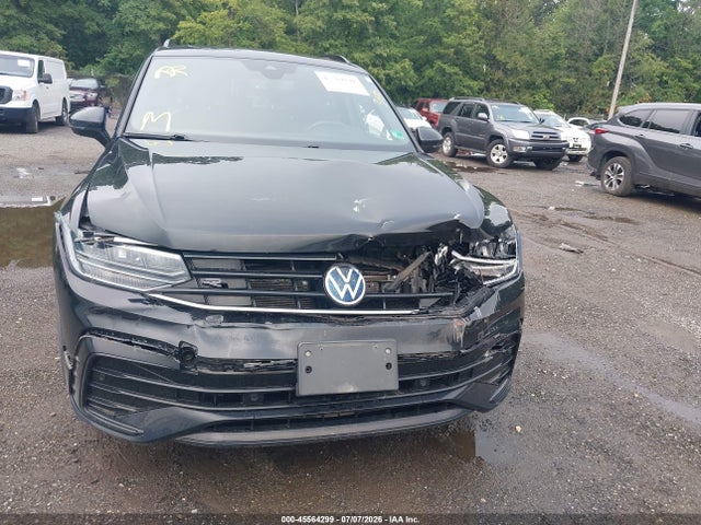 2022 Volkswagen Tiguan 2.0t Se R-line Black მანქანა იყიდება აუქციონზე, vin: 3VV8B7AX4NM087084, აუქციონის ნომერი: 45564299