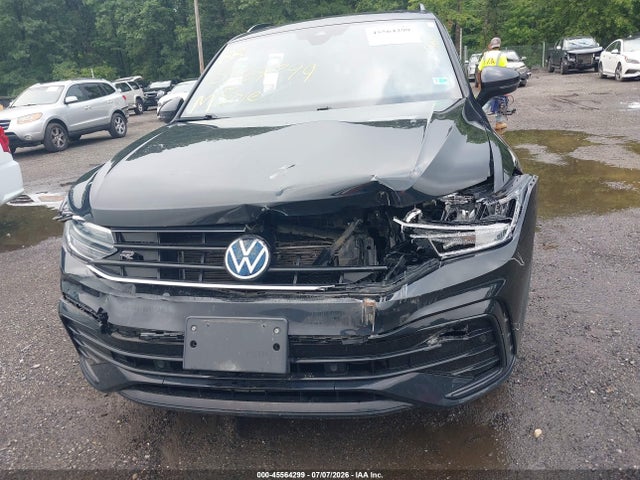 2022 Volkswagen Tiguan 2.0t Se R-line Black მანქანა იყიდება აუქციონზე, vin: 3VV8B7AX4NM087084, აუქციონის ნომერი: 45564299