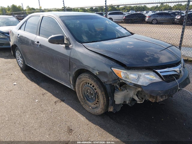 Toyota CAMRY LE 2014 4T4BF1FK9ER387929 Image 1
