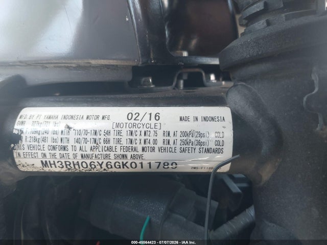 Yamaha YZFR3 2016 MH3RH06Y6GK011789 Image 10