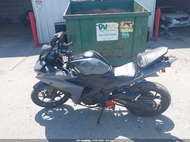 45564423 :رقم المزاد ، MH3RH06Y6GK011789 vin ، 2016 Yamaha Yzfr3 مزاد بيع