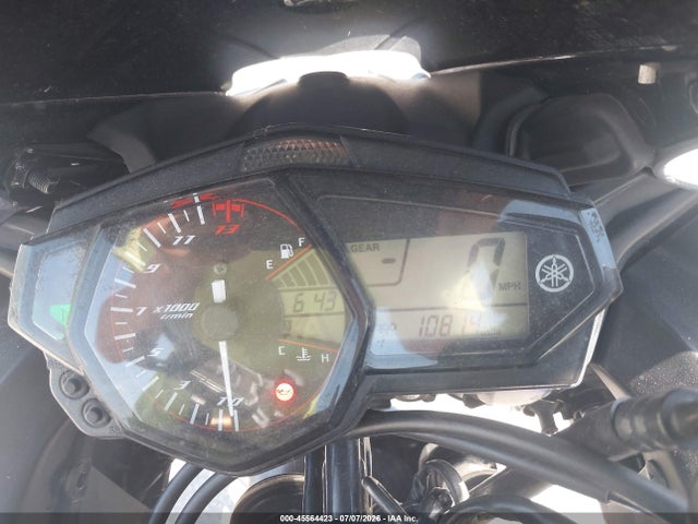 Yamaha YZFR3 2016 MH3RH06Y6GK011789 Image 7