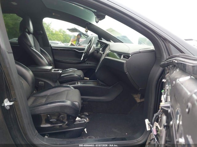 Tesla Model X 60d/70d/75d/90d/p100d 2016 5YJXCBE2XGF016536 Image 5