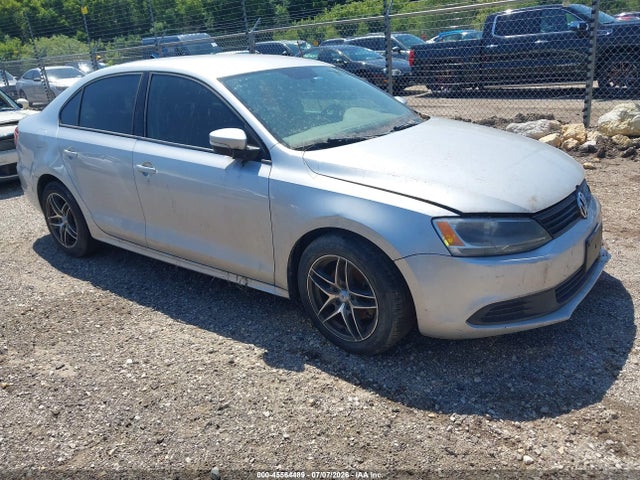 2014 Volkswagen Jetta 1.8t Se მანქანა იყიდება აუქციონზე, vin: 3VWD17AJ3EM268962, აუქციონის ნომერი: 45564489