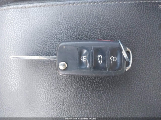 2014 Volkswagen Jetta 1.8t Se მანქანა იყიდება აუქციონზე, vin: 3VWD17AJ3EM268962, აუქციონის ნომერი: 45564489
