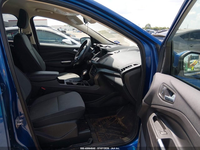 45564548 :رقم المزاد ، 1FMCU0GD7JUC03225 vin ، 2018 Ford Escape Se مزاد بيع