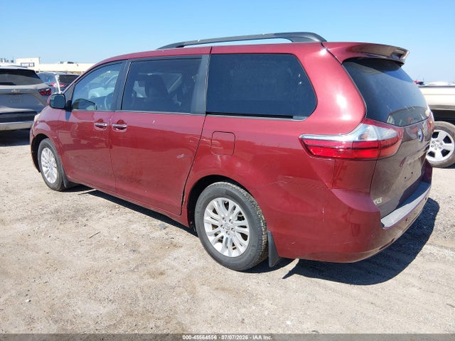 5TDYZ3DC6HS849976 Toyota Sienna Xle Premium 8 Passenger