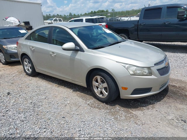 2014 1G1PC5SB5E7227841 main image