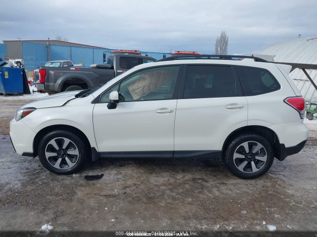 Subaru Forester 2.5i Premium 2018 JF2SJAGCXJH506886 Image 14