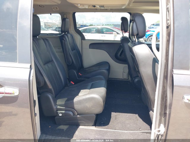 2016 Chrysler Town & Country Touring-l Anniversary Edition მანქანა იყიდება აუქციონზე, vin: 2C4RC1CG9GR175263, აუქციონის ნომერი: 45564667