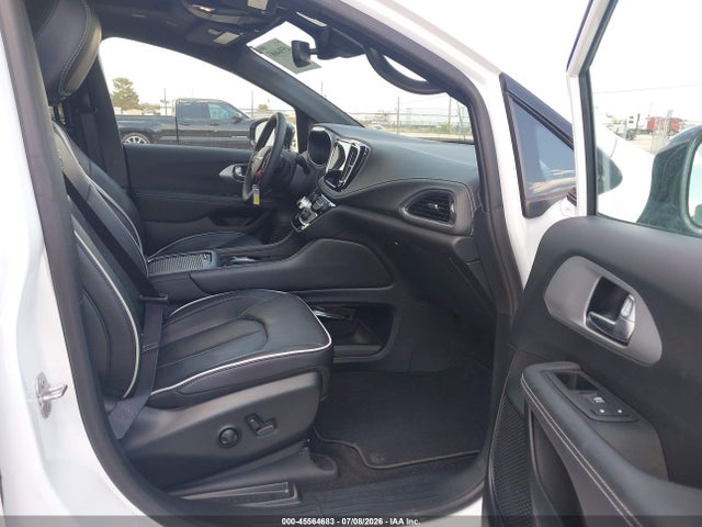 Продажа на аукционе авто 2025 Chrysler Pacifica Limited, vin: 2C4RC1GG6SR570391, номер лота: 45564683